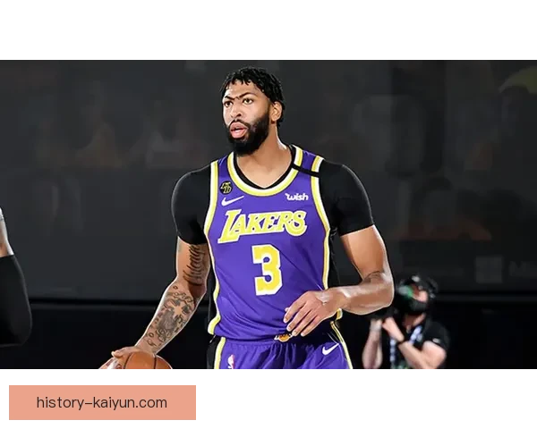 戴维斯最佳位置分析显示其在球场中依然保持高水平竞争力。